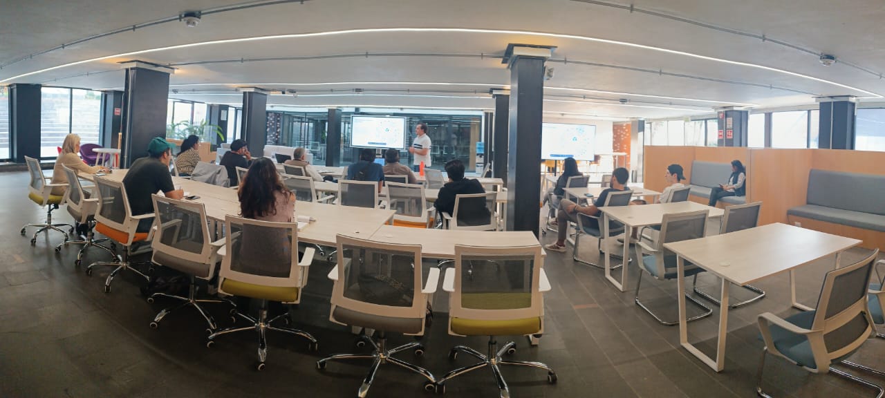 Mes de la Tecnología: IA Generativa y Soluciones en Productividad | Grupo Eduit | Grupo Eduit. Mes de la Tecnología: IA Generativa y Soluciones en Productividad | Grupo Eduit | Grupo Eduit.